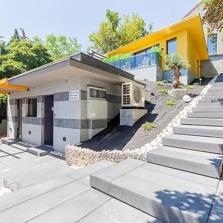Elite House Gold *